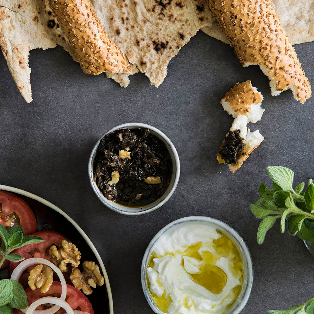 مخلّل الزعتر مع جوز <br>pickled za’atar with walnuts