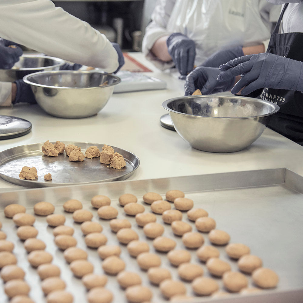 غرَيْبة اللّوز <br>almond rounds